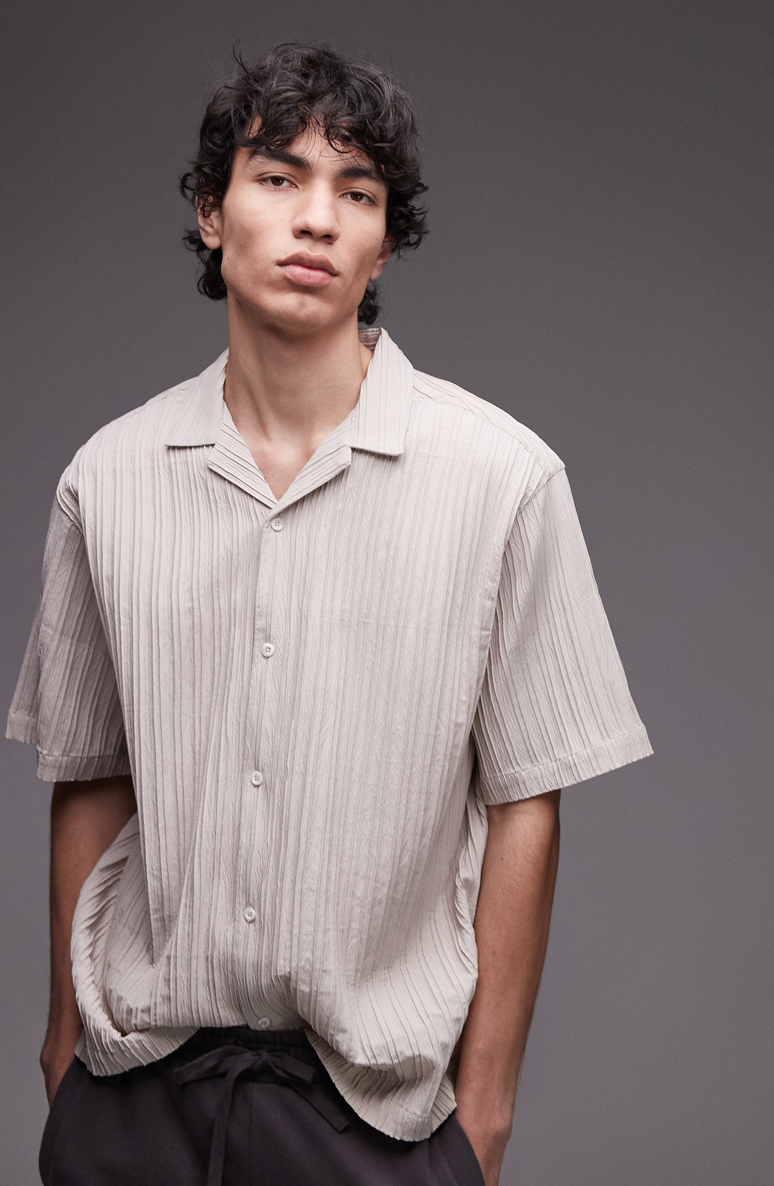 Topman Oversize Plissé Camp Shirt