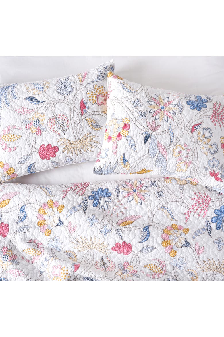 Brie Lagoon Quilt, Alternate, color, White
