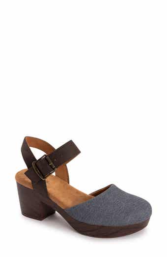 MUK LUKS Merritt Quarter Strap Platform Pump