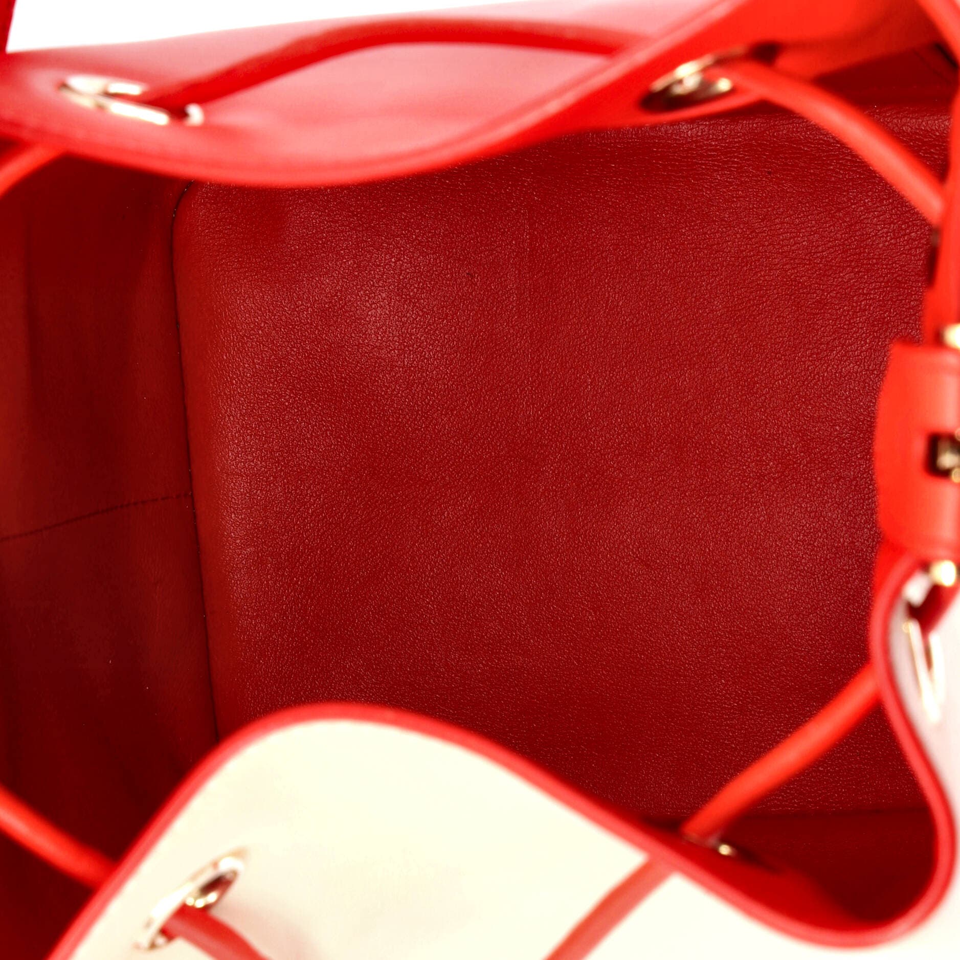 B.Zero1 Bucket Bag Leather, Alternate, color, None