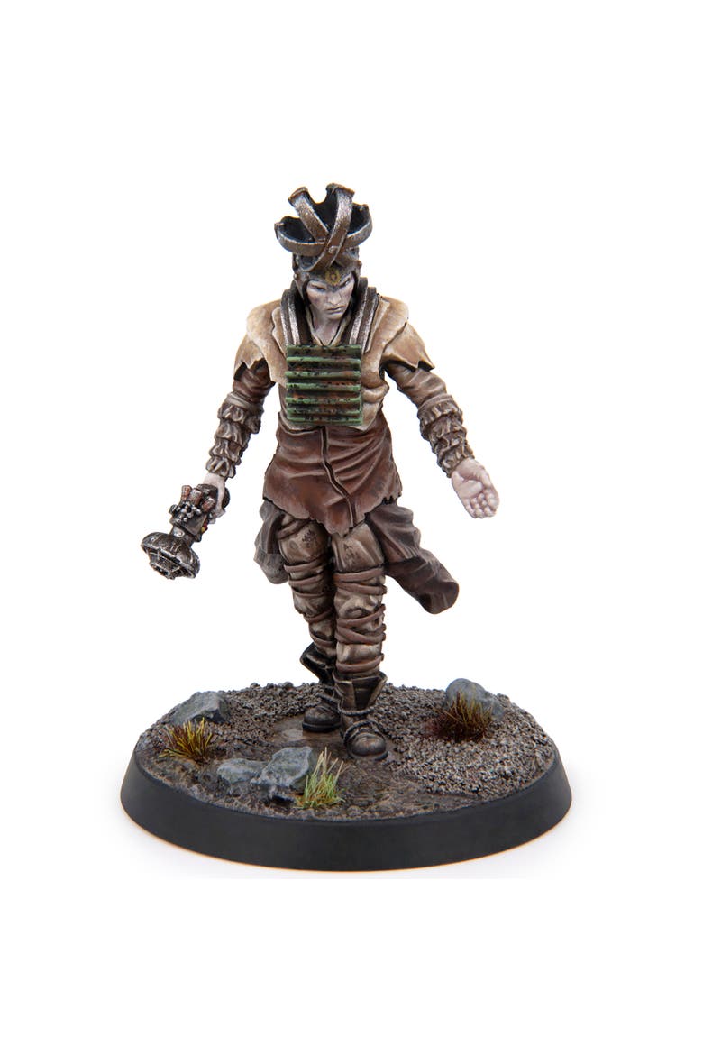 3 Resin Figures & Bases, Alternate, color, Multicolored