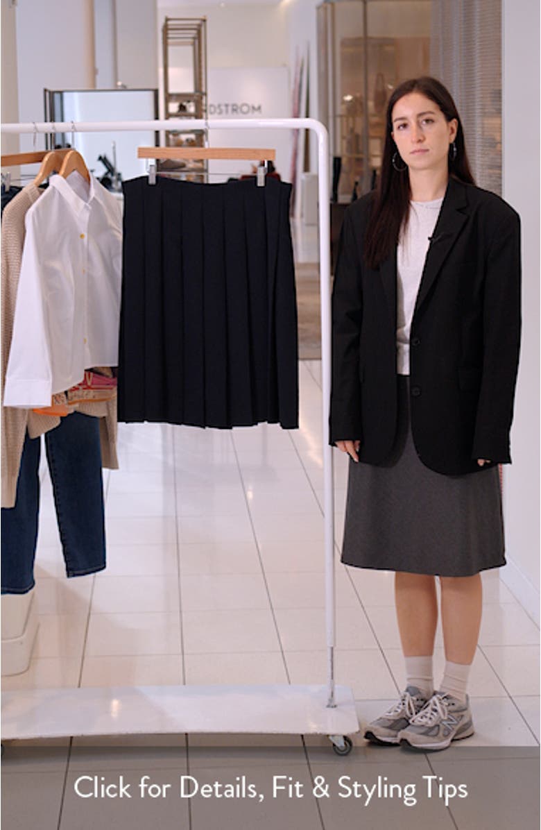 Pleated Skirt, sales video thumbnail
