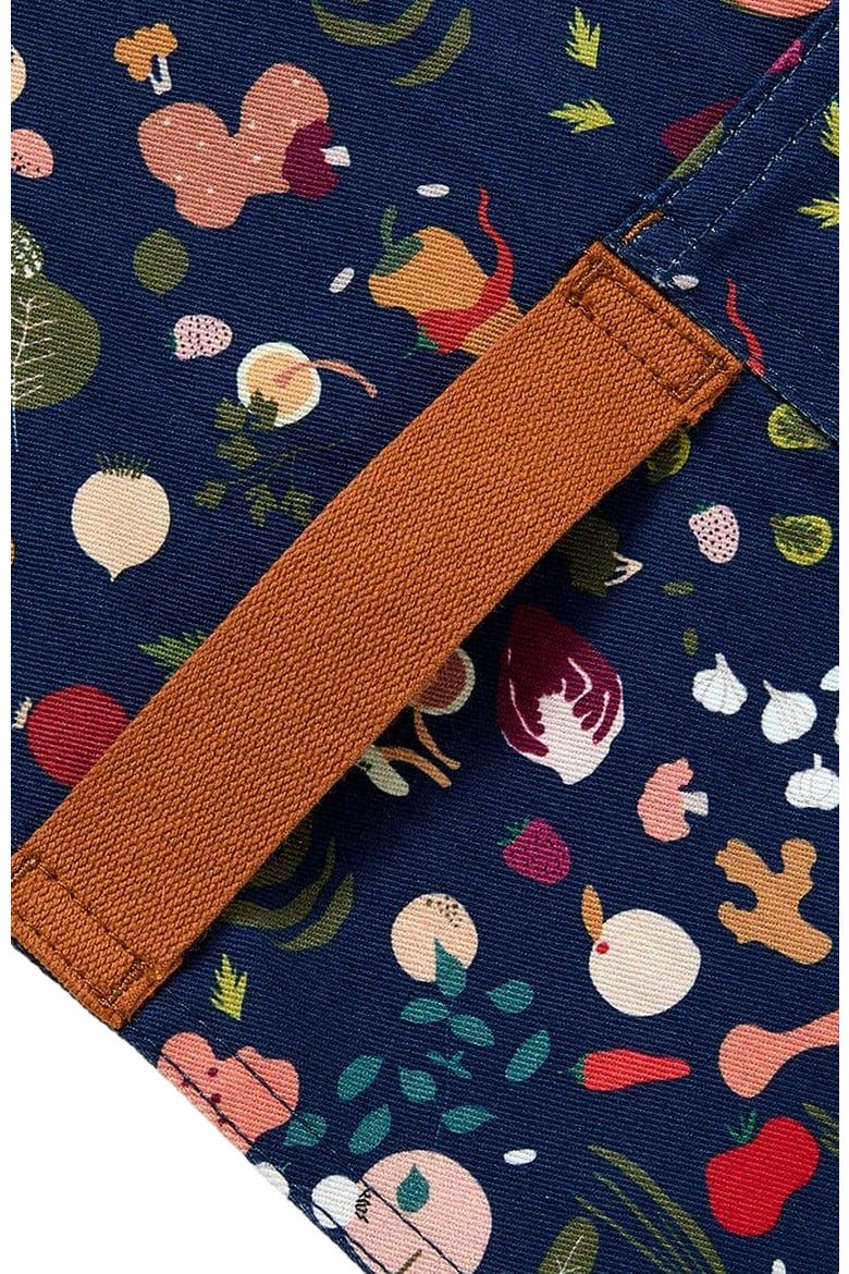 The Essential Apron - Farmers' Market, Alternate, color, Navy