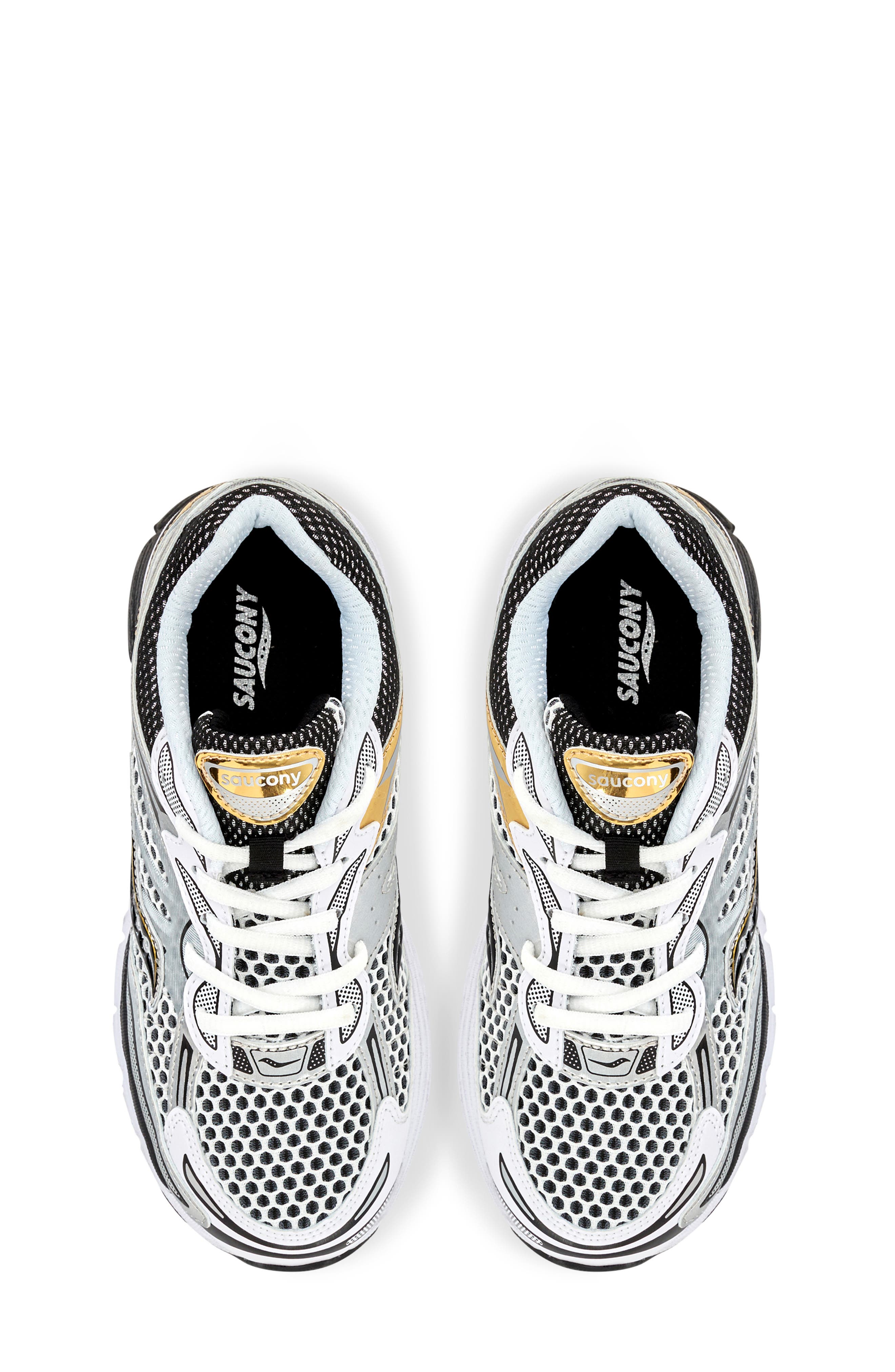 Saucony Kids' ProGrid Omni 9 Sneaker, Alternate, color, Silver/Gold