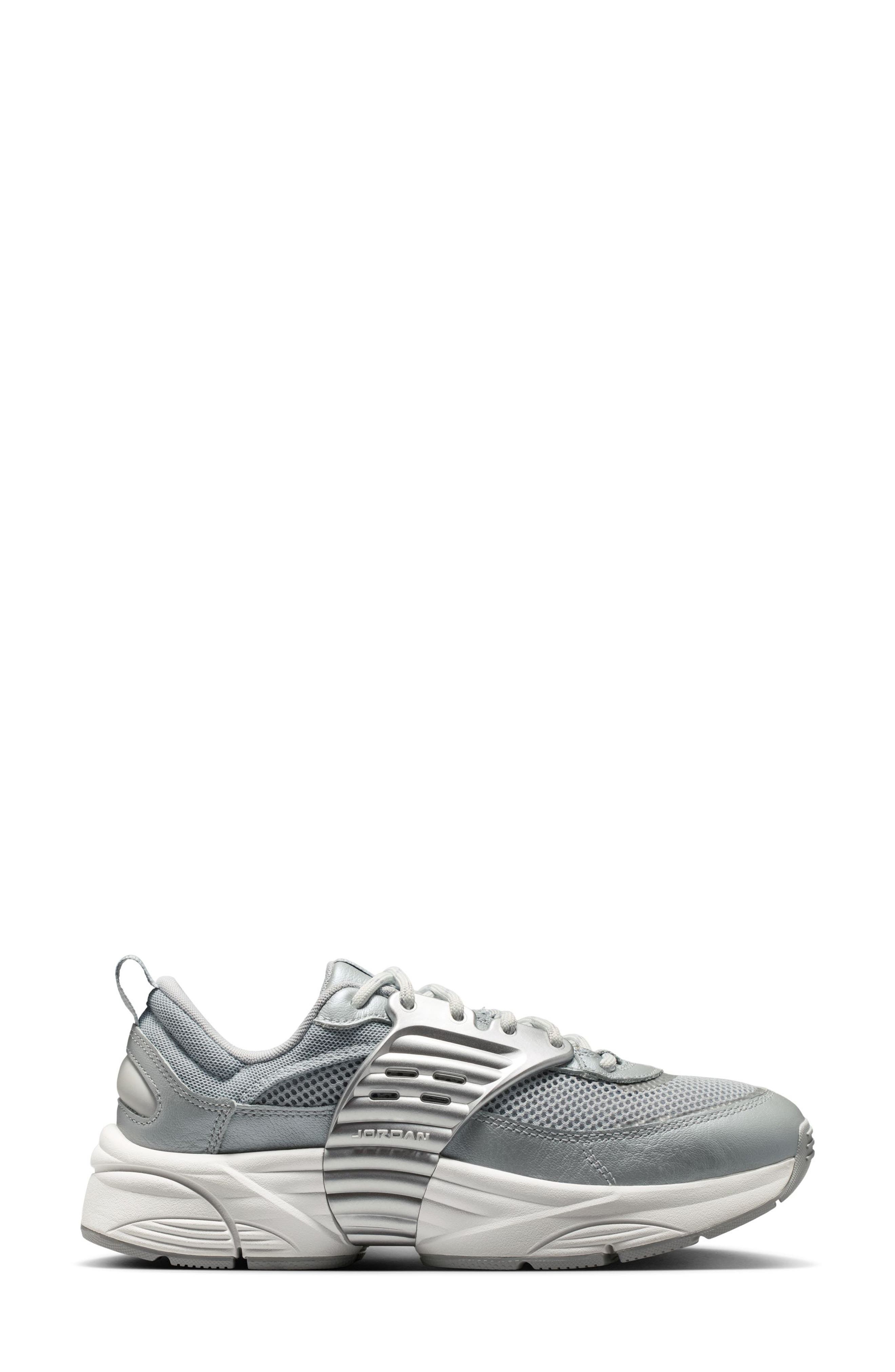 Jordan Trunner O/S Sneaker, Alternate, color, Swan/ Wolf Grey/ Silver/ White