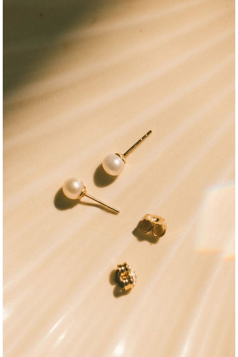 Pearl Stud Earrings, Alternate, color, Gold Vermeil