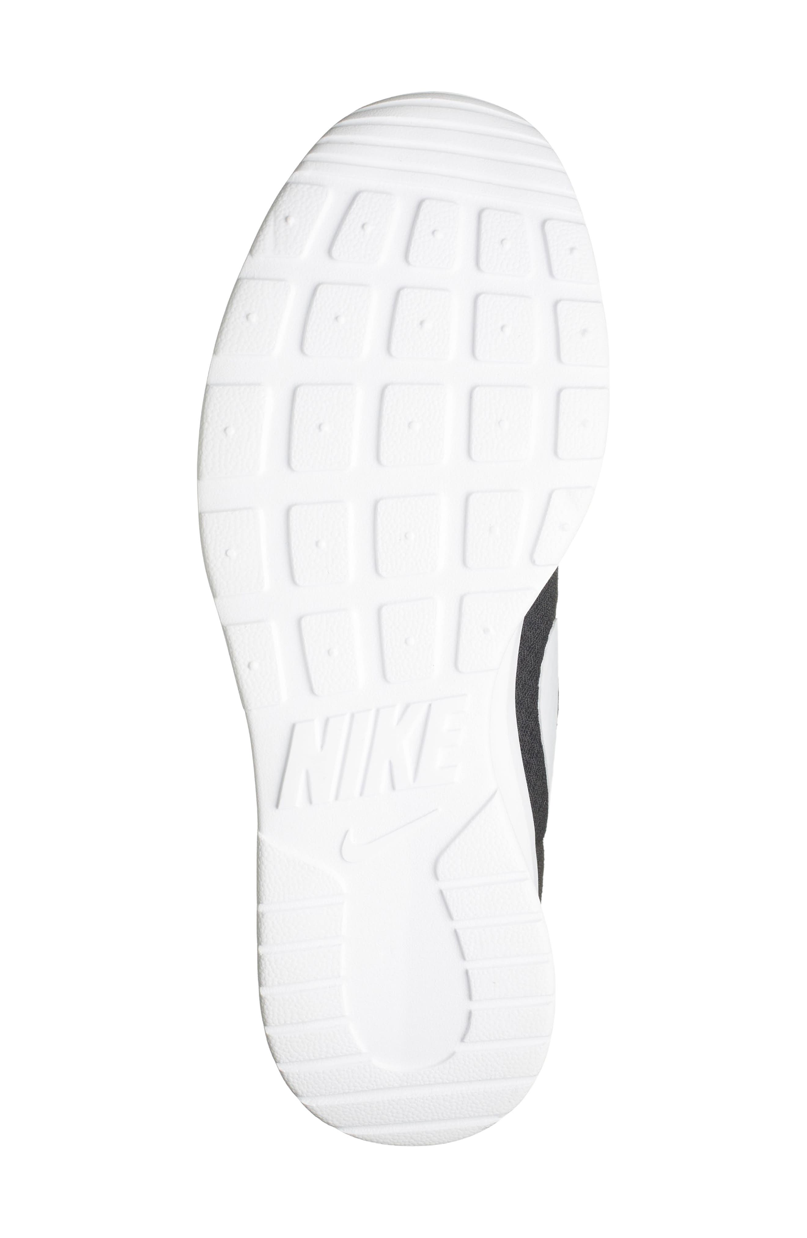Nike Tanjun FlyEase Shoe, Alternate, color, 