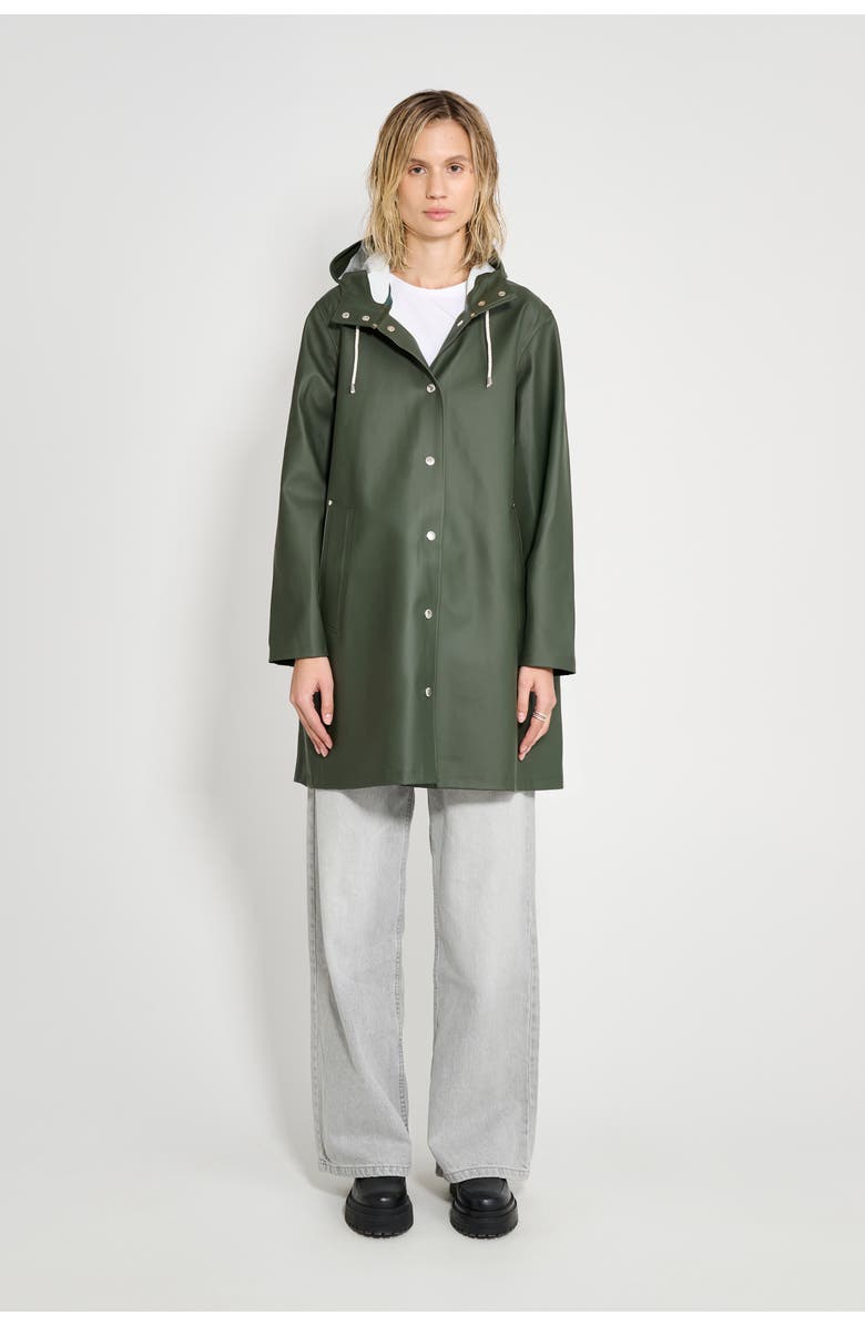 Stutterheim Mosebacke Hooded Long Sleeve Raincoat, Main, color, Green