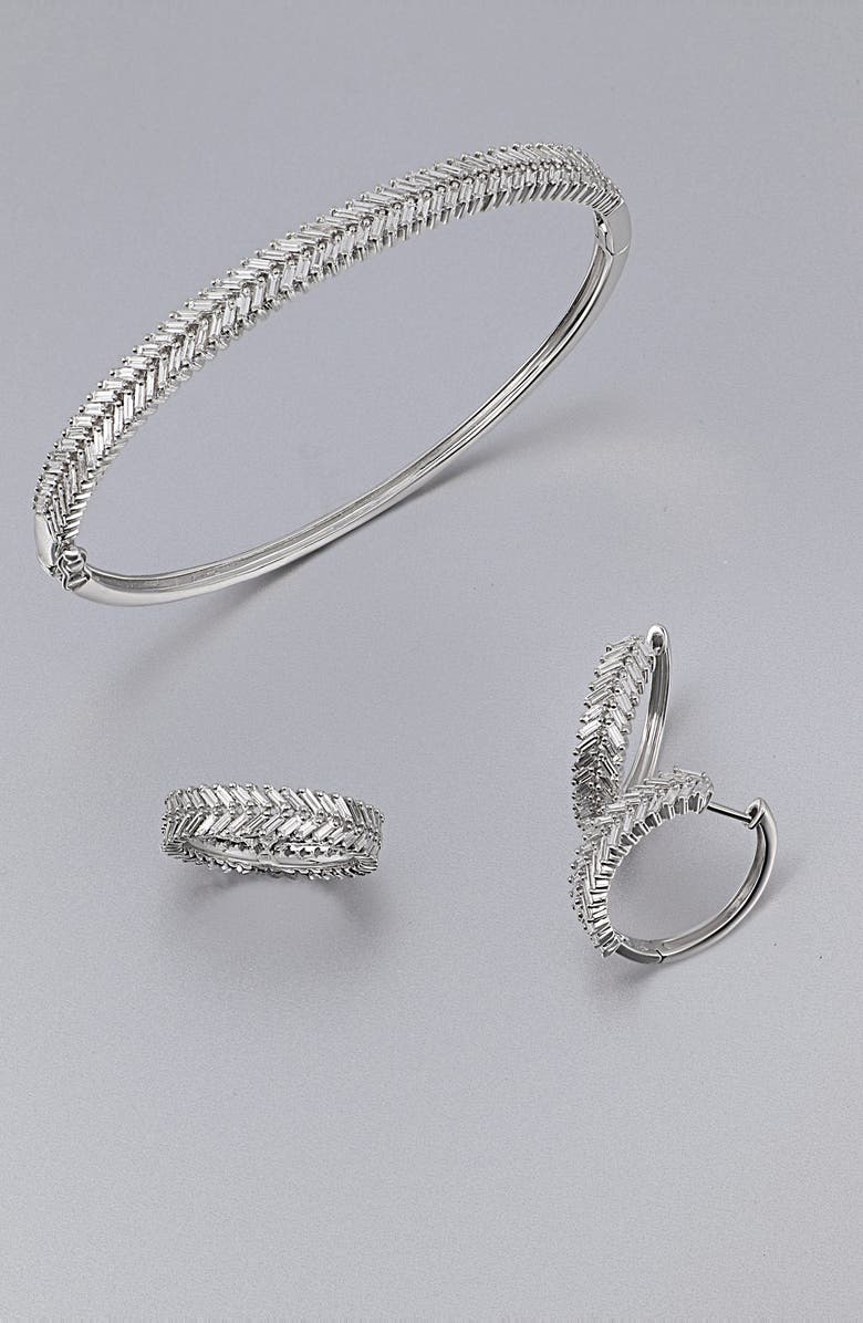 Bony Levy Gatsby Luxe Diamond Chevron Bangle, Alternate, color, 