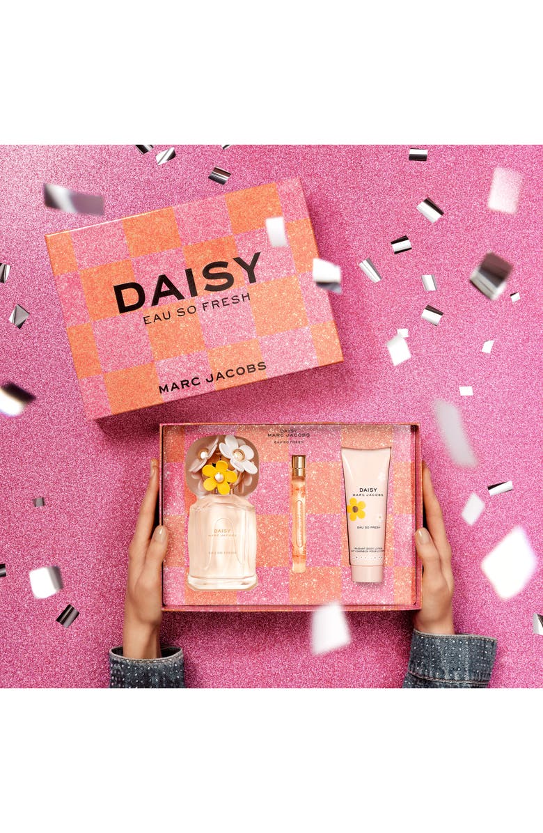 Marc Jacobs Daisy Eau So Fresh Eau de Toilette Set $214 Value, Alternate, color, 