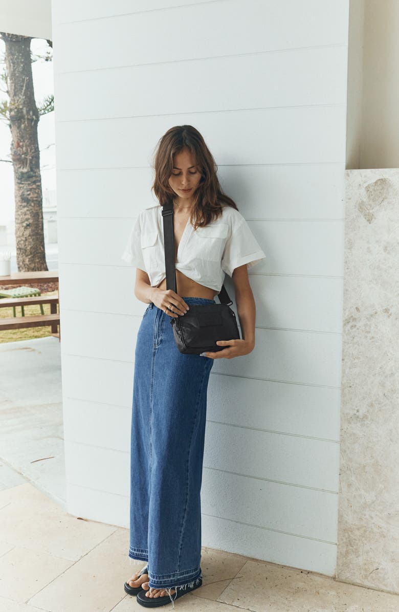 Aloha Collection Le Tour Monochrome Water Resistant Tyvek<sup>®</sup> Crossbody Bag, Alternate, color,