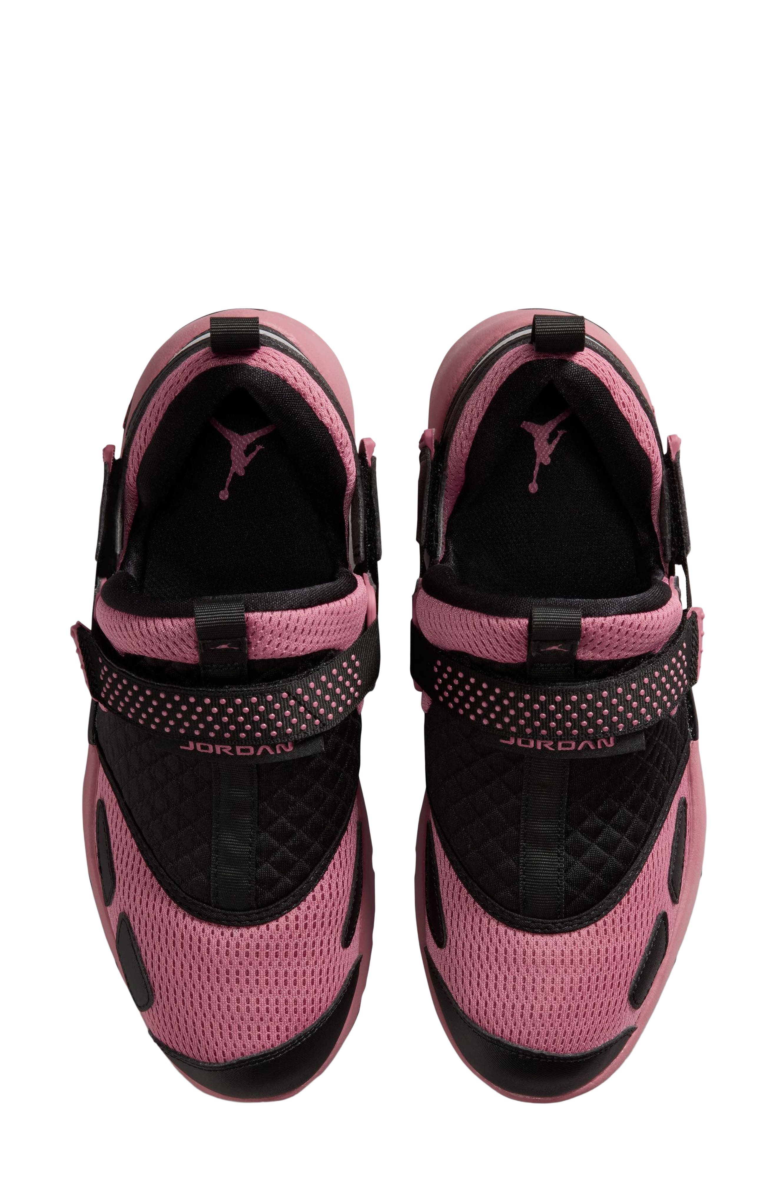 Trunner LX Sneaker, Alternate, color, 005 BLACK/DSTBRY