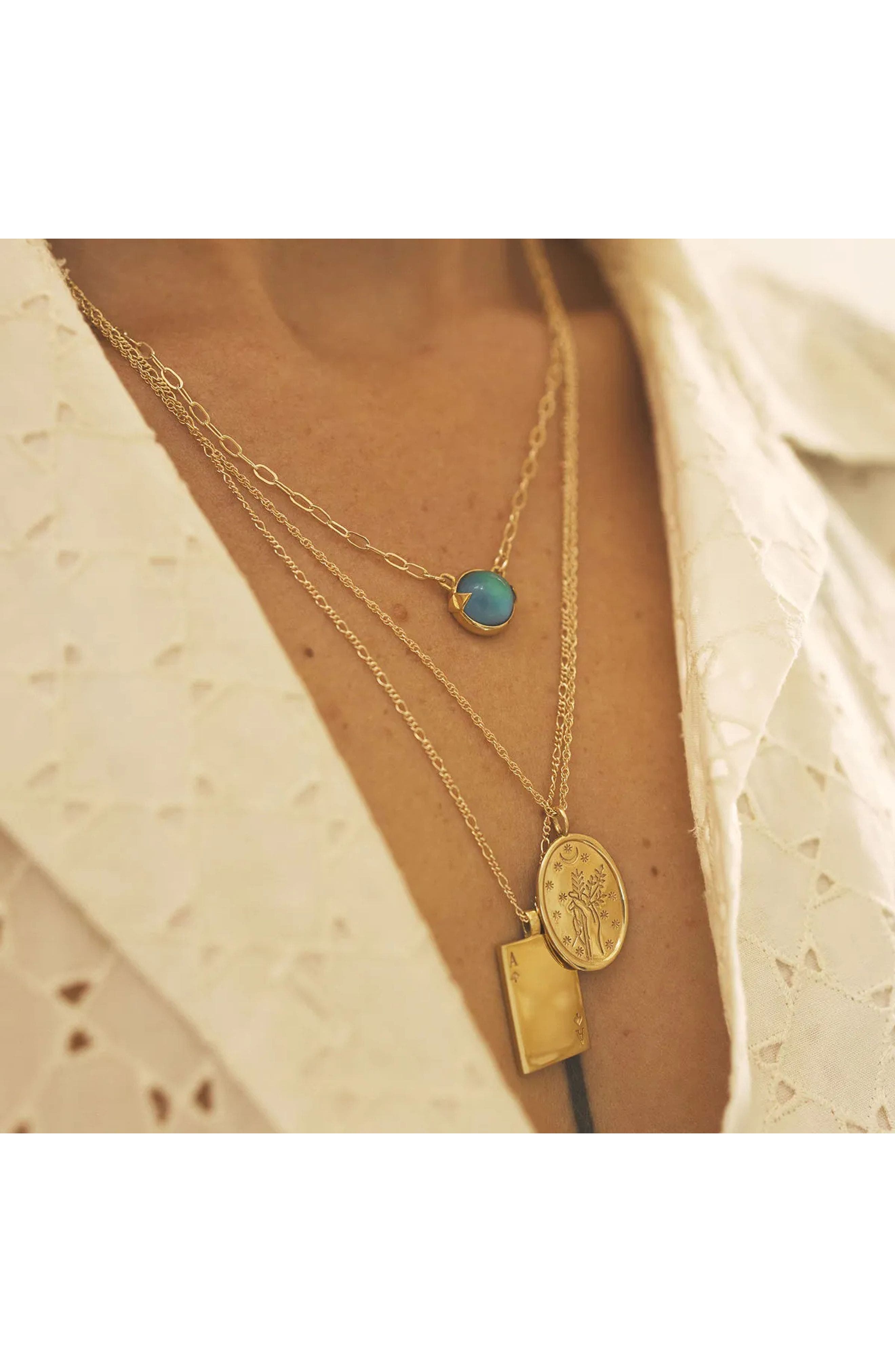 Color-Changing Mood Necklace by Merewif in Blue /Green 