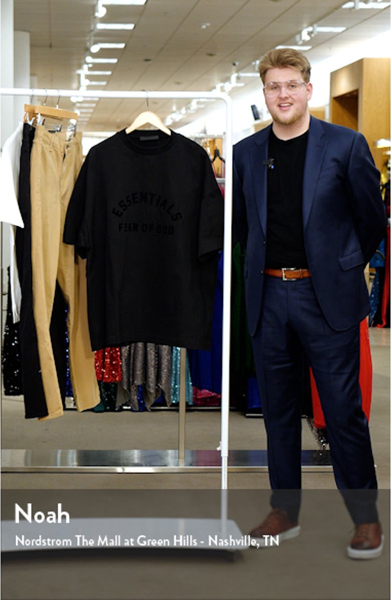 Oversize Logo Graphic T-Shirt, sales video thumbnail