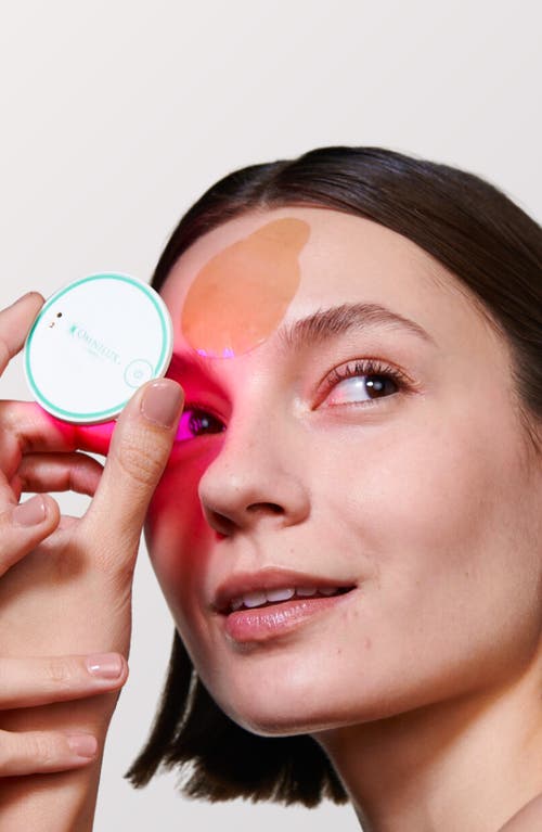 Omnilux Blemish Eraser Hydrocolloid Refill Patches In Transparent