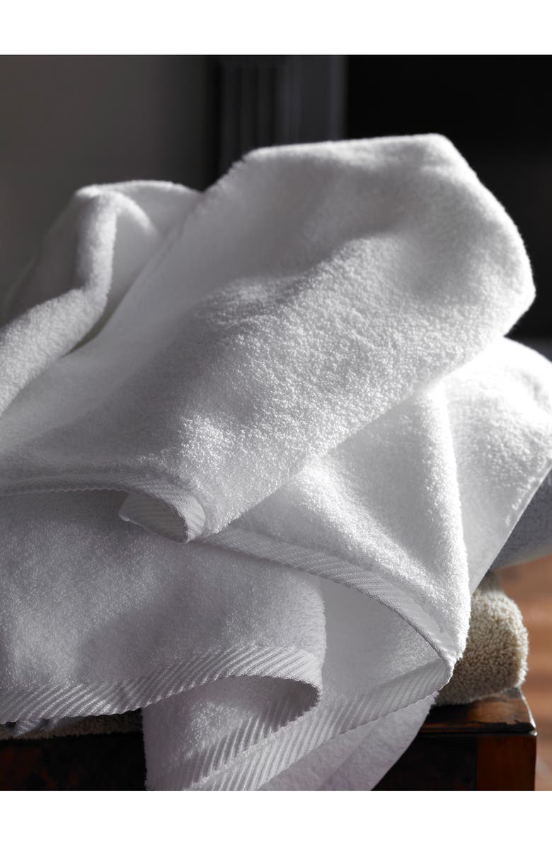 Matouk Milagro Bath Towel, Alternate, color, Black