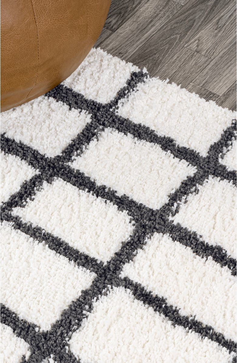 JONATHAN Y Arenal Geometric Grid Shag Area Rug, Alternate, color, White/Gray