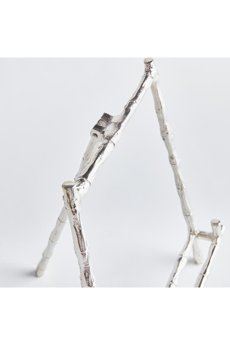 Baldwin Easel, Alternate, color, Silver