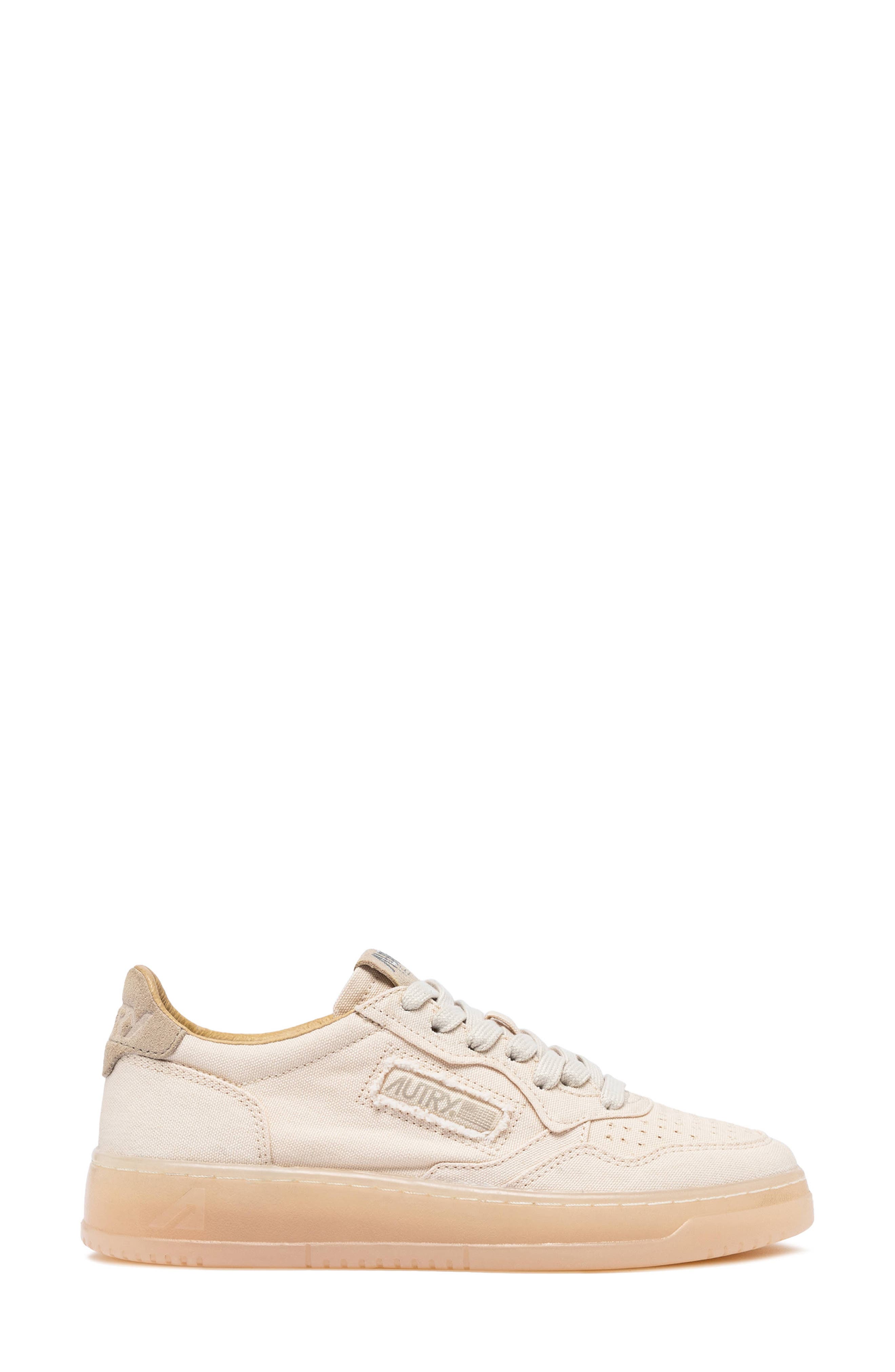 AUTRY Medalist Low Sneaker, Alternate, color, Ivory Canvas