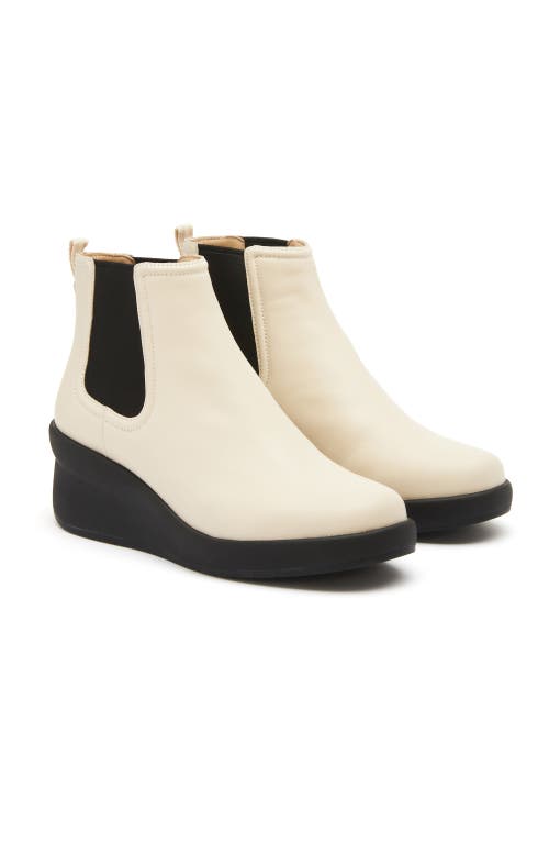 Abeo Passage Chelsea Boot In Off White - Metatarsal