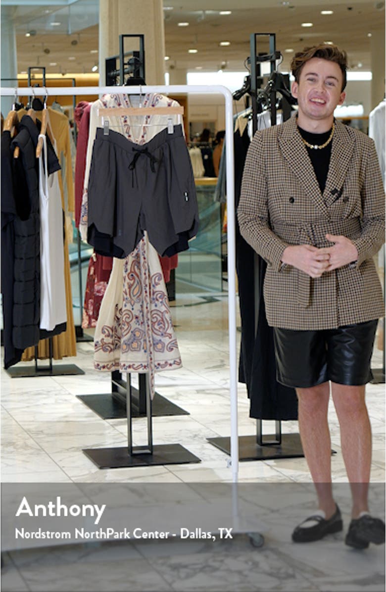 TETRA-LITE<sup>™</sup> 7-Inch Water Repellent Liner Shorts, sales video thumbnail