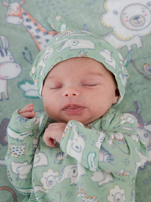 Rufflebutts Knotted Sleep Gown & Hat Set In Green