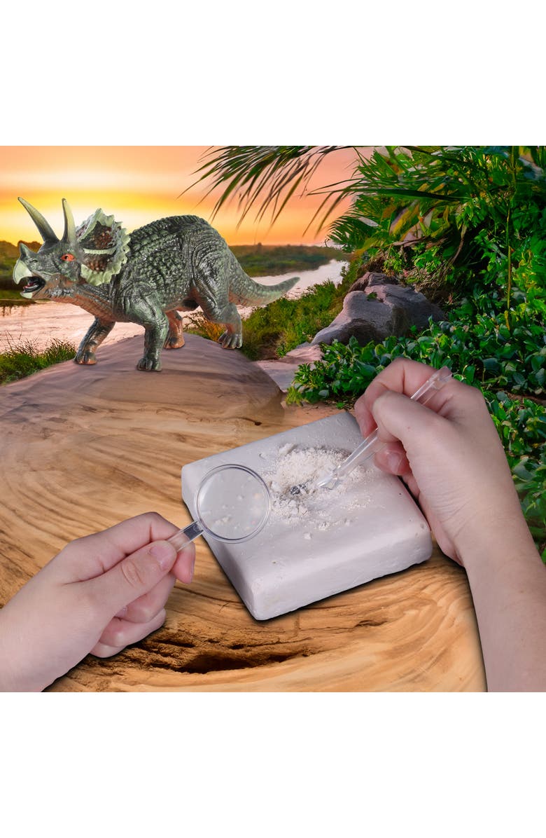 WowWorld Dino Dig Triceratops Skeleton Excavation Kit, Alternate, color, Multicolored