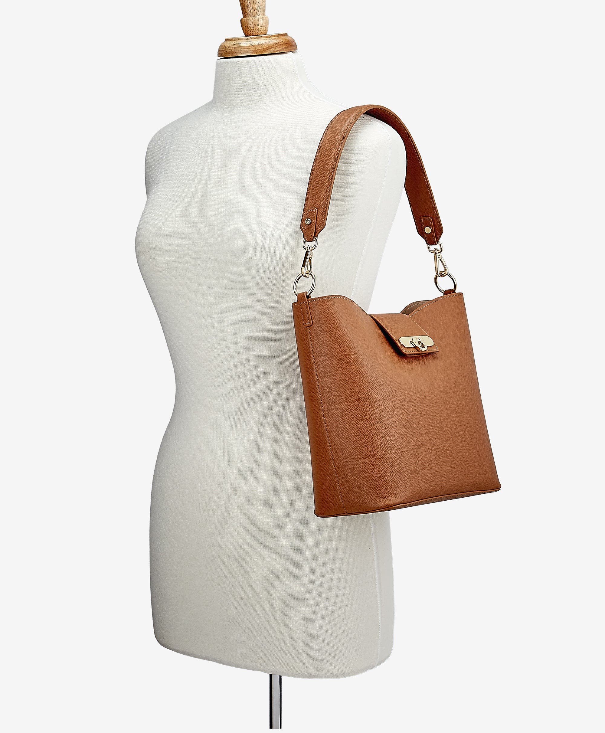 GiGi New York Isabel Bucket Bag, Alternate, color, Tan