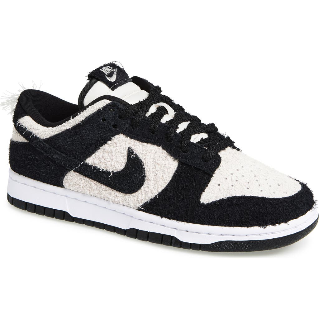 Nike Dunk Low Se Basketball Sneaker In Multi