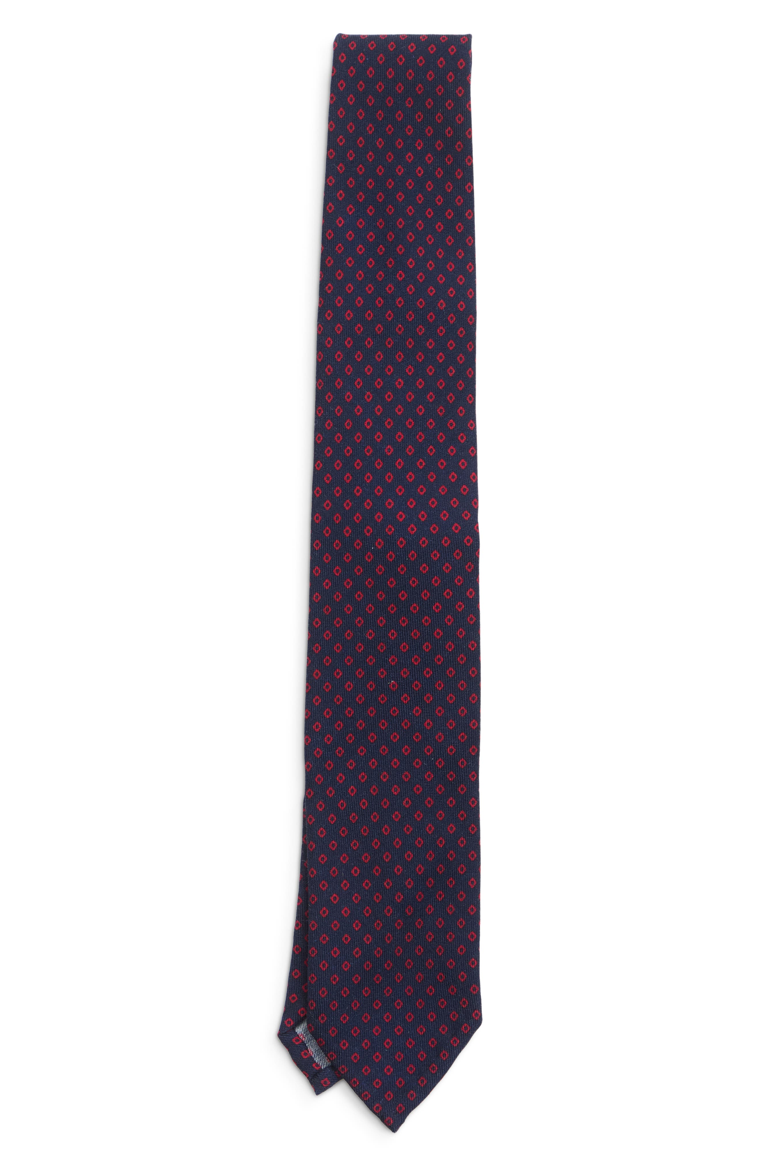 selected NAVY RED DIAMOND DOT