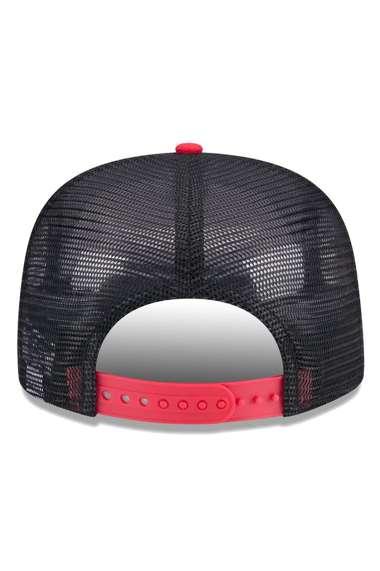 Men's New Era Black/Red Chicago Bulls Throwback Team Arch Golfer Snapback Hat, Alternate, color, Black