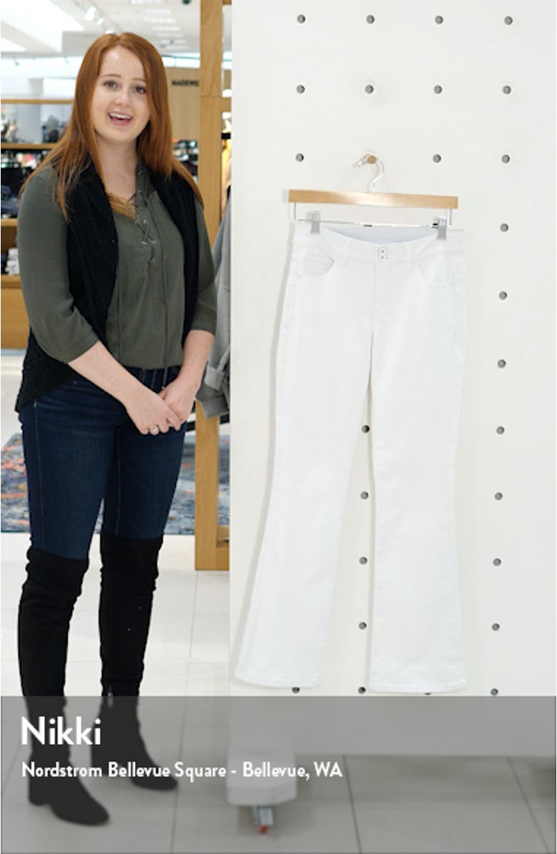 Jeans Gloria High Waist Flare Jeans, sales video thumbnail