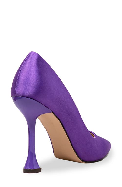 CHASE & CHLOE CHASE AND CHLOE YASMIN POINTED TOE PUMP 