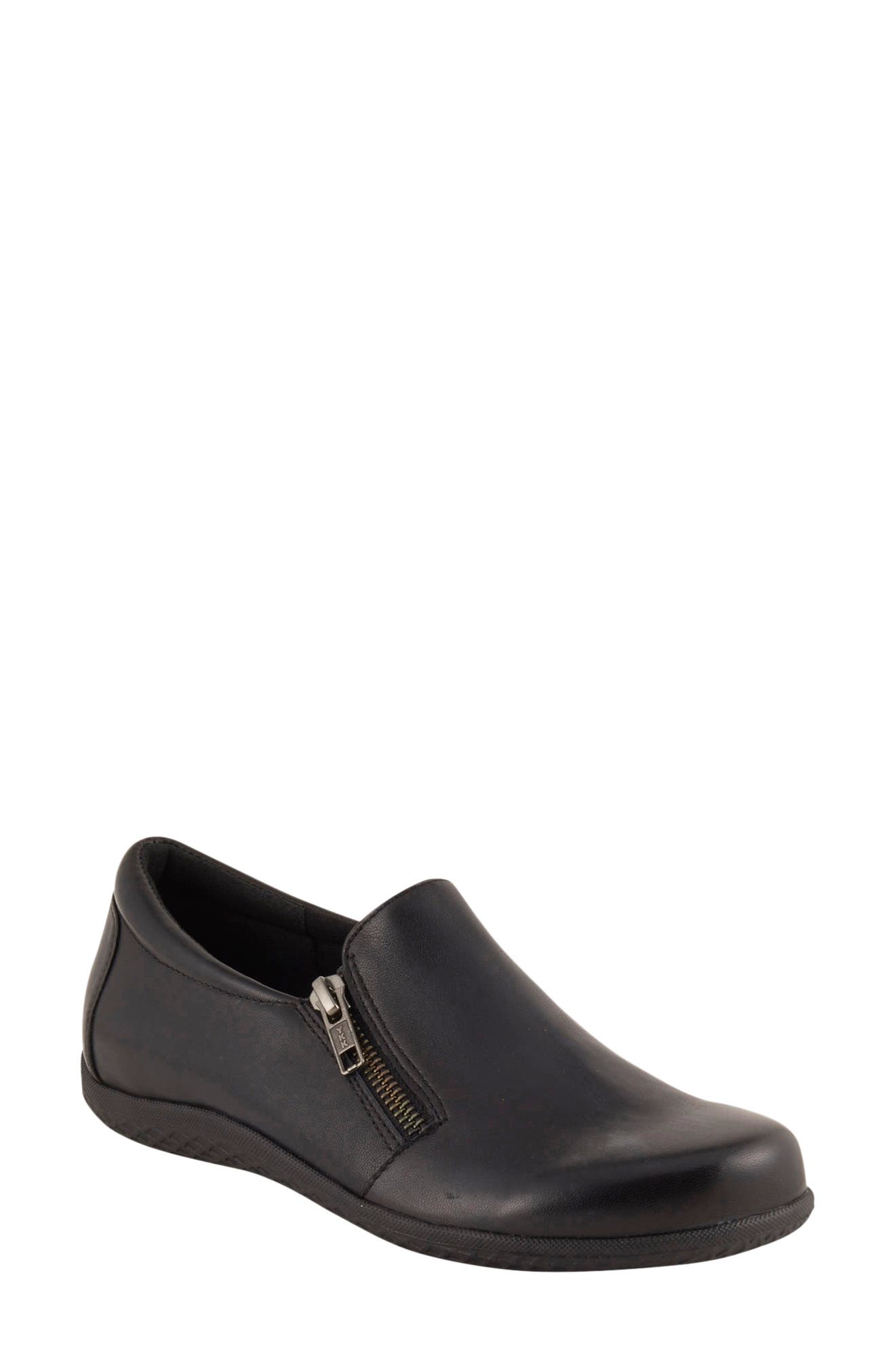 Bend Leather Flat, Main, color, BLACK
