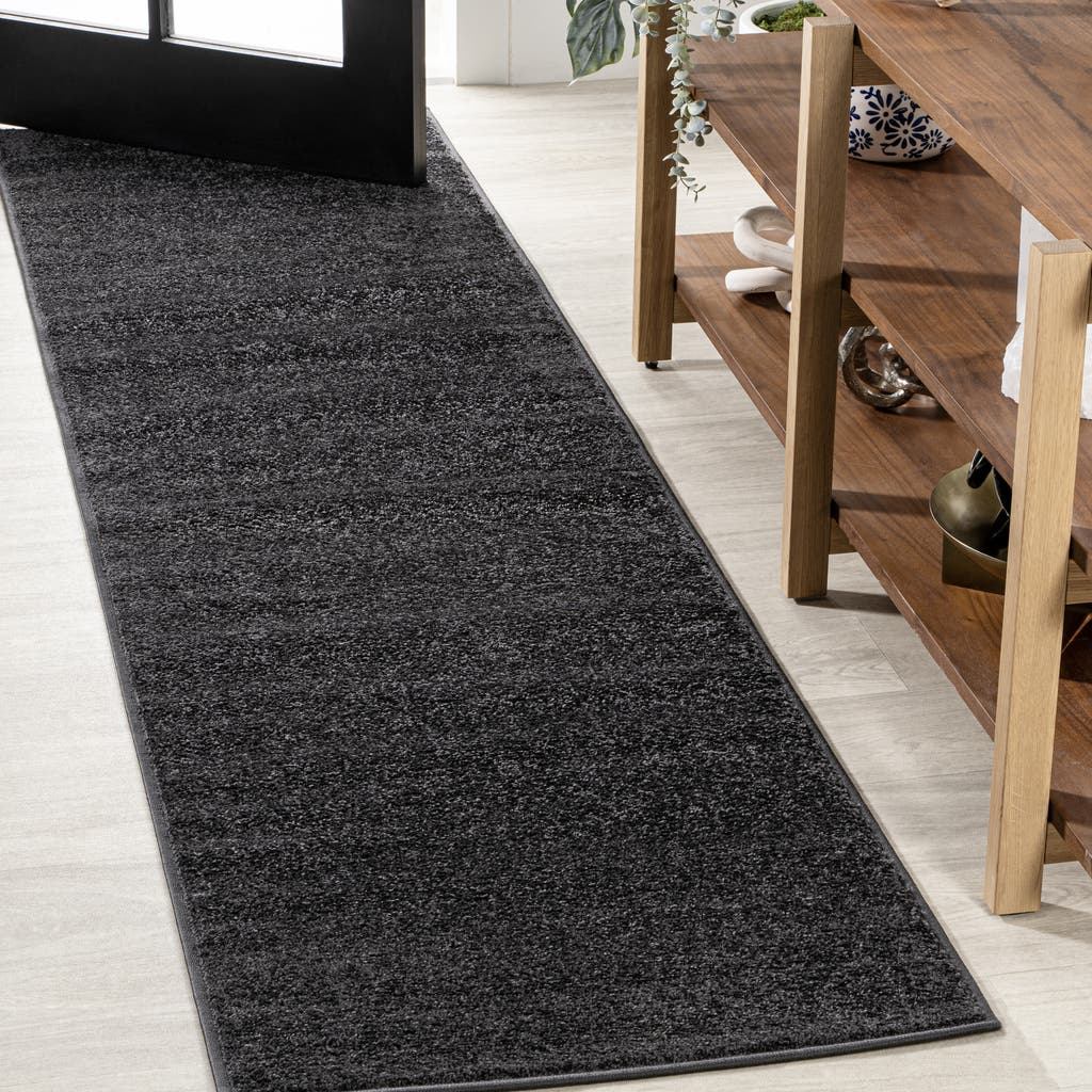 Jonathan Y Haze Solid Low-pile Area Rug In Onyx-black