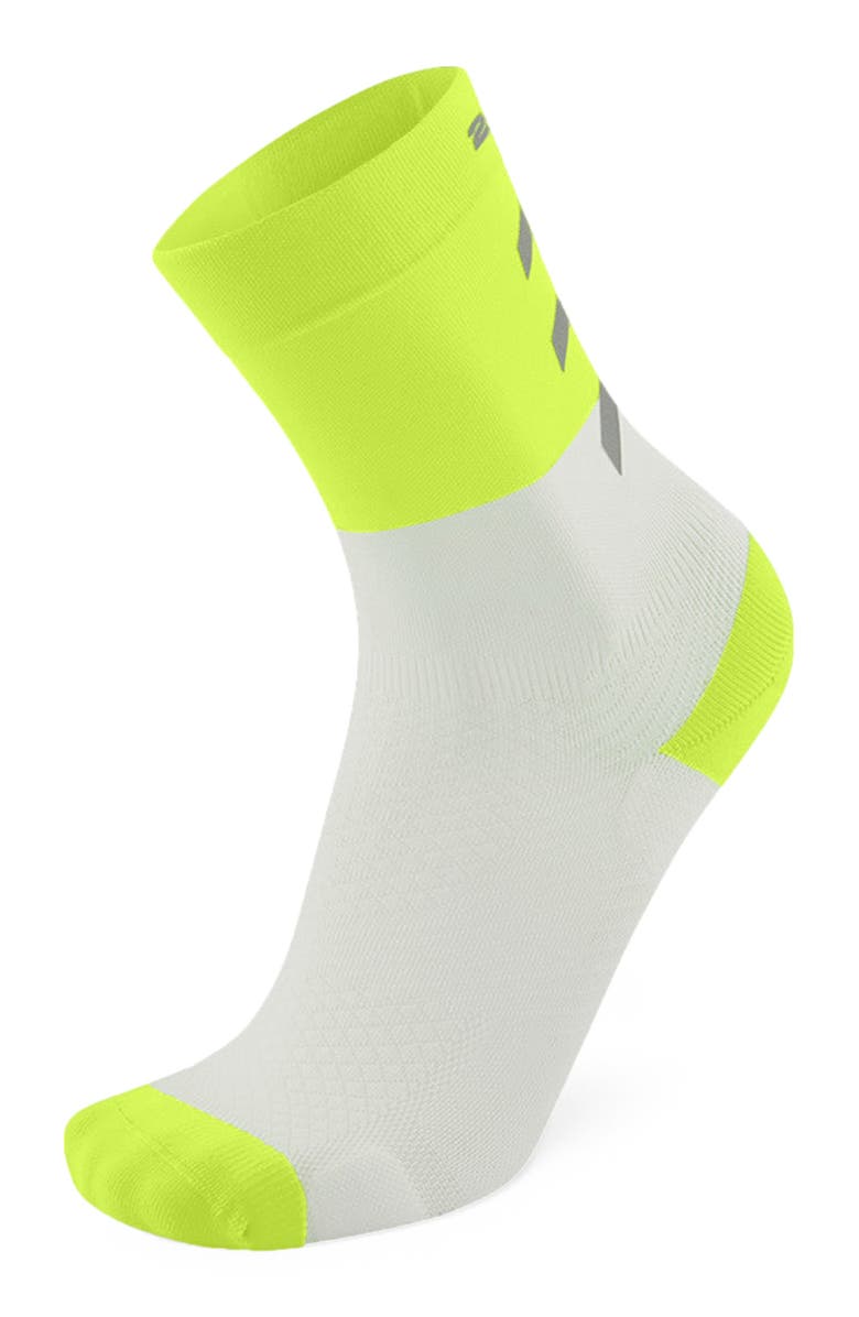 2XU Vectr Reflective Crew Socks, Main, color, White/Volt