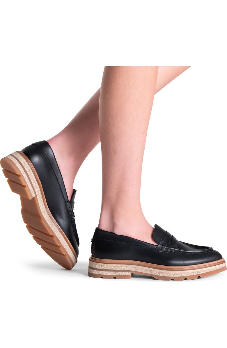 Magnanni Iris Penny Loafer, Alternate, color, Black