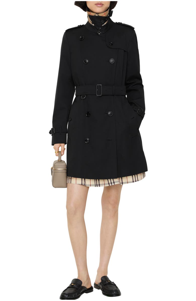 Burberry Short Chelsea Heritage Trench Coat, Main, color, Black