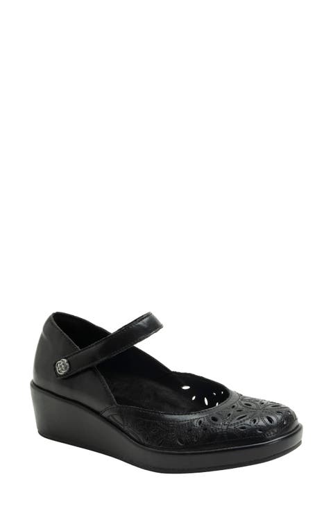 Hayes Platform Wedge Mary Jane (Women)