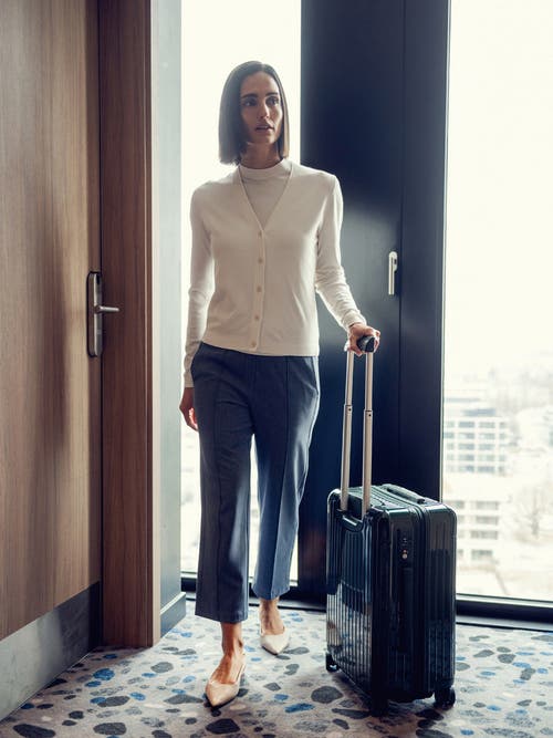 Ministry Of Supply Atlas Air Button-front Cardigan In Bone