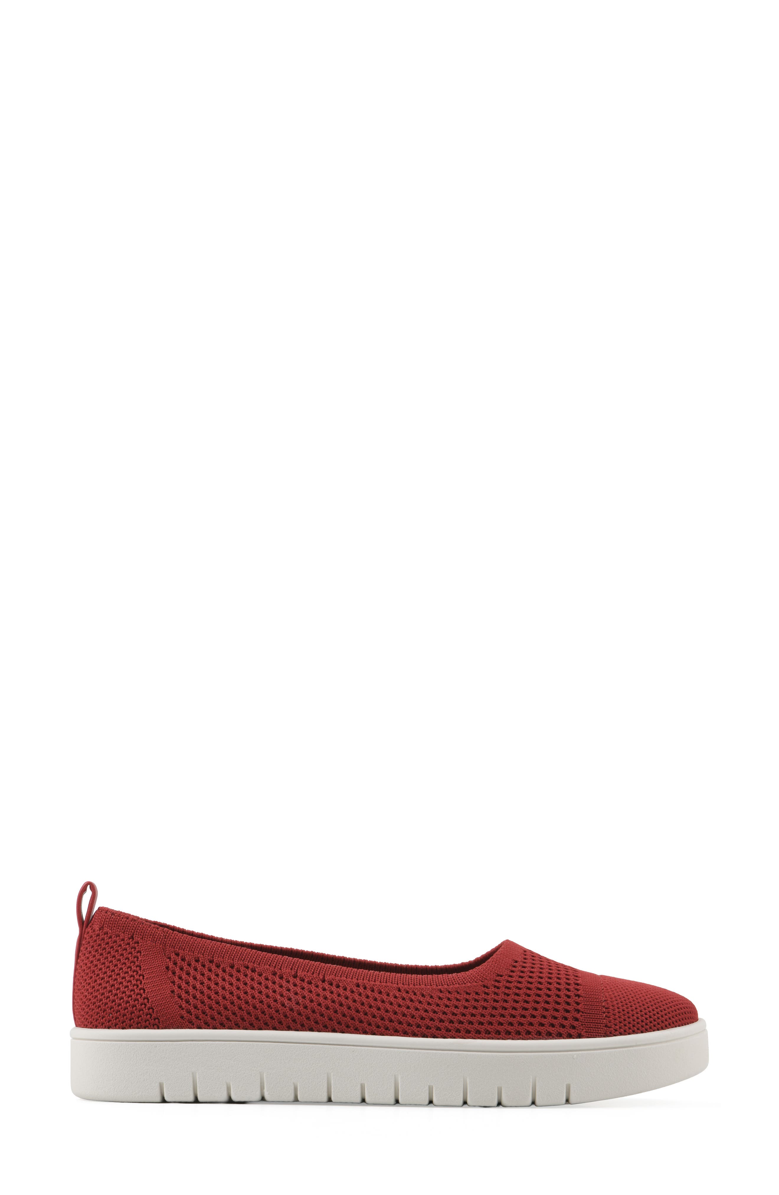 Naveen FOM Recovery Flat, Alternate, color, CRUELLA RED/ FABRIC