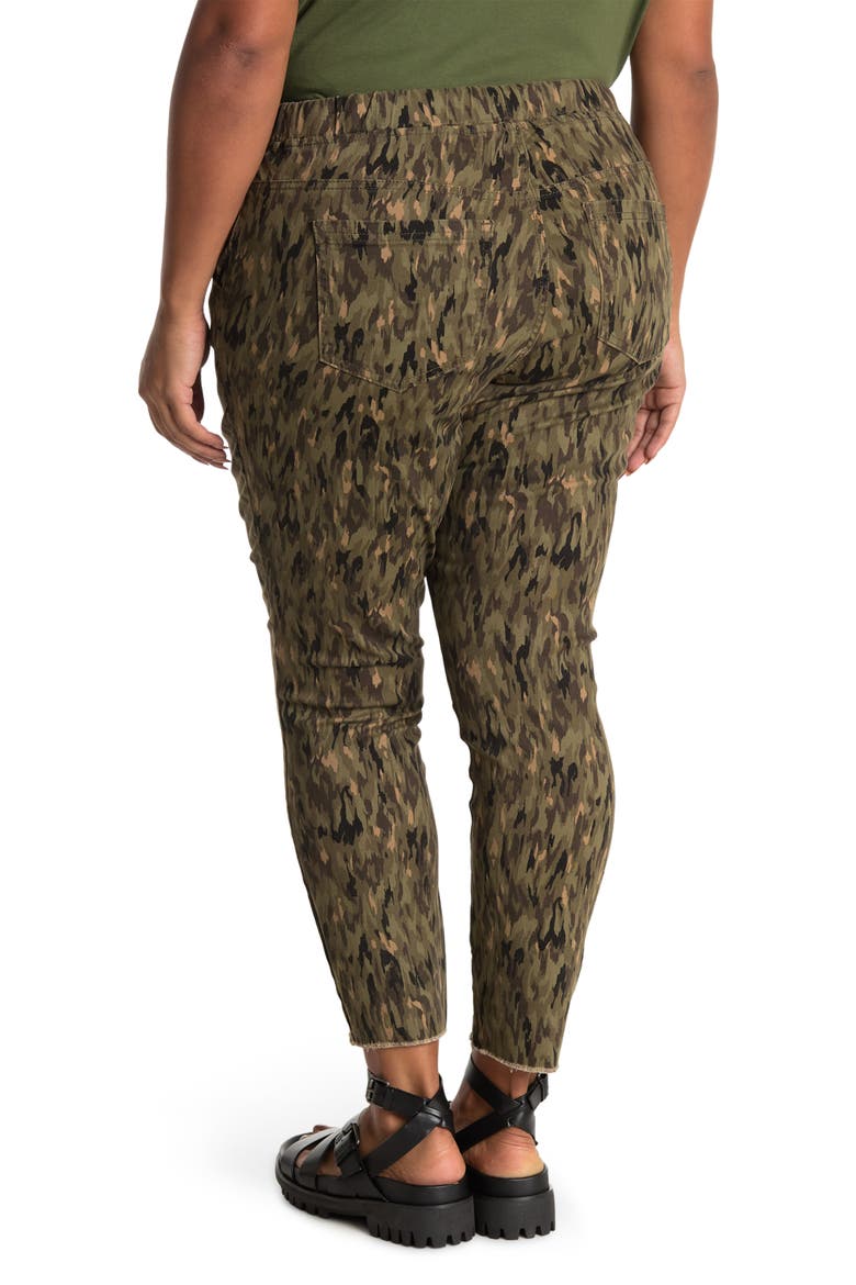 Pull-On Relaxed Jogger w/ Dog Bite Hem, Alternate, color, OLIVE CAMOTION