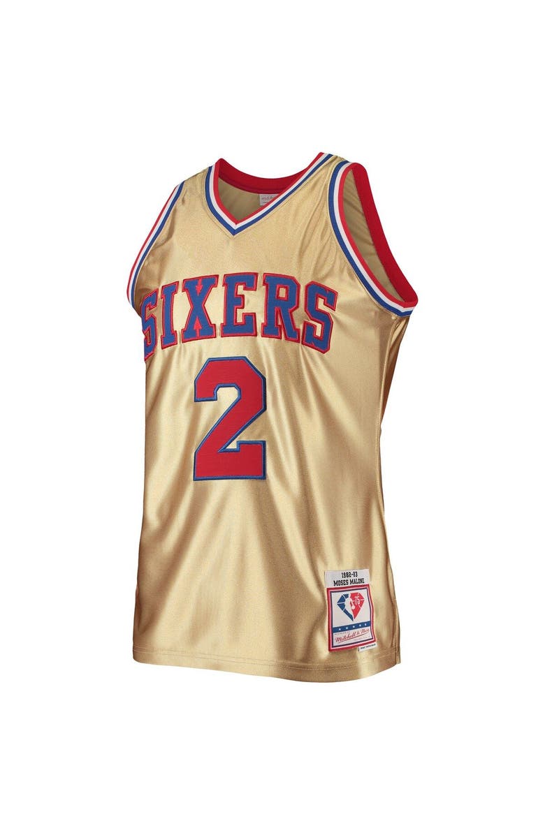 Mitchell & Ness Men's Mitchell & Ness Moses Malone Gold Philadelphia 76ers 75th Anniversary 1982/83 Hardwood Classics Swingman Jersey, Alternate, color,