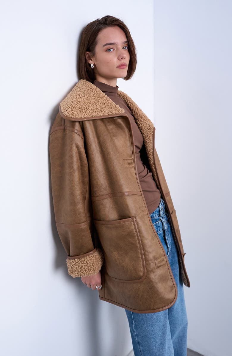 Topshop Patch Pocket Faux Shearling Coat, Alternate, color, Tan