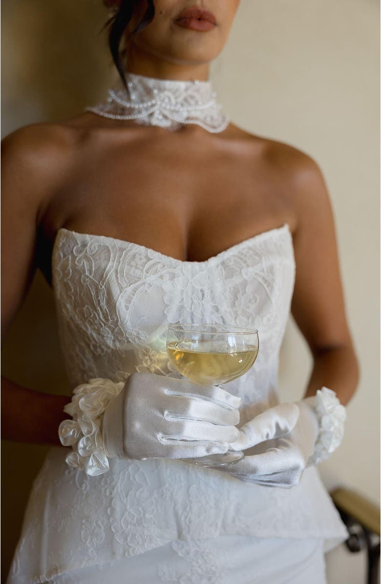 Untamed Petals Rosey Gloves, Main, color, Ivory