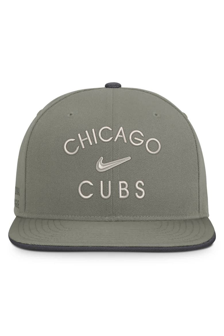 Men's Nike Olive Chicago Cubs Pro Dri-FIT Snapback Hat, Alternate, color, Gray