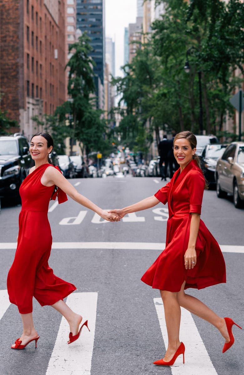 Gal Meets Glam Collection Carmen One-Shoulder Crepe Jumpsuit, Alternate, color,