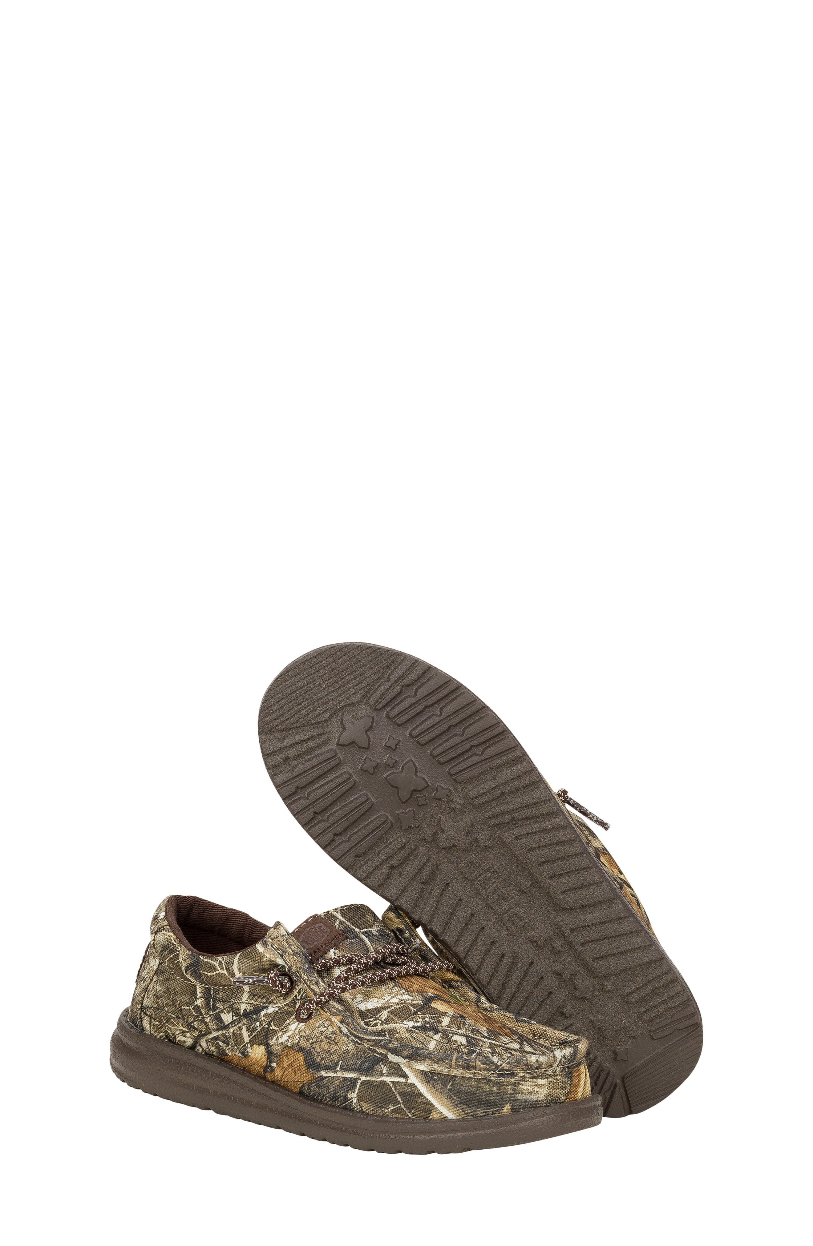 Hey Dude Kids' Wally Realtree Edge Slip-On, Alternate, color, Brown/ Natural