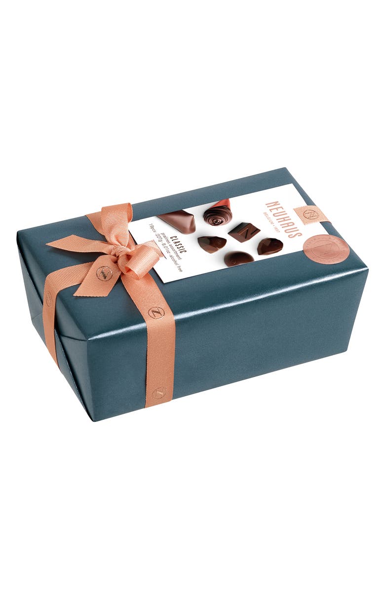 NEUHAUS 9-Piece Classic Pralines Gift Box, Alternate, color, Blue