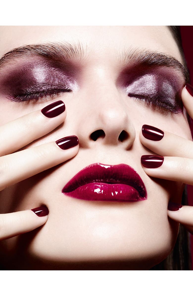 CHANEL LE TOP COAT LAMÉ ROUGE NOIR <br />Gold Sparkle Nail Coat, Alternate, color, 